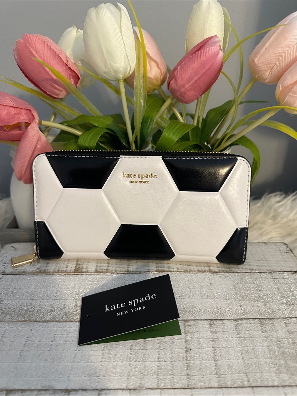 Nwt Kate spade kickoff soccer ball embossed smooth wallet
